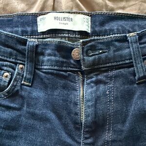 Hollister Men's Straight Jeans in Deep Indigo